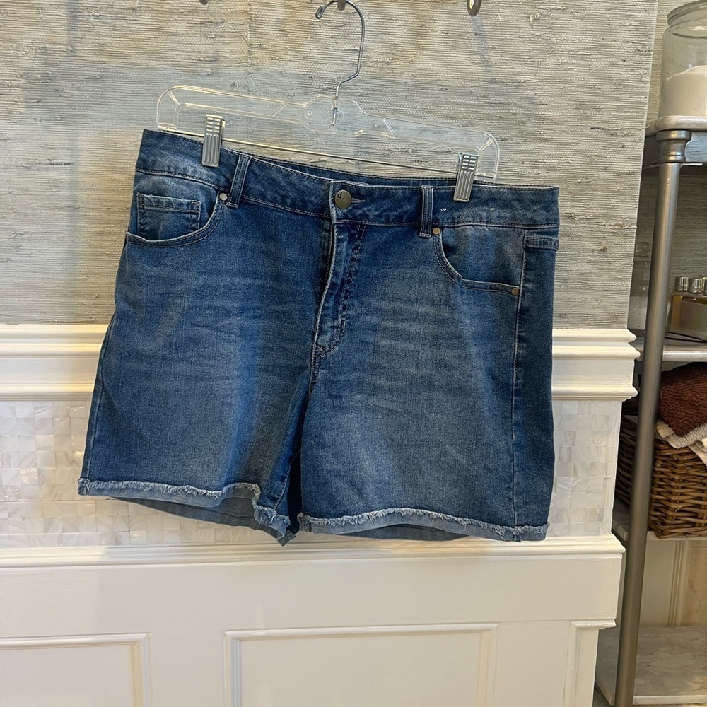14 / 32 d. Jeans denim jean shorts blue stretchy curvy